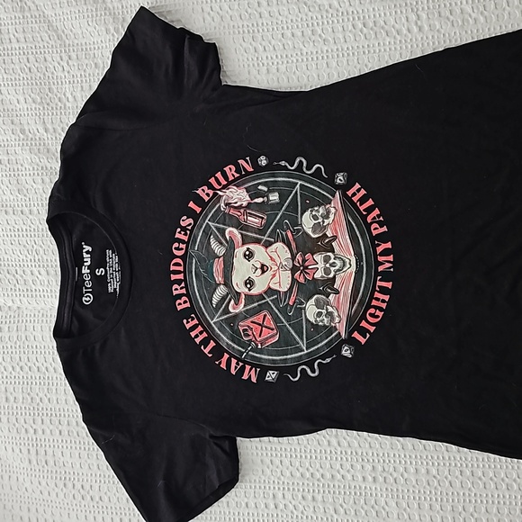 Graphic tee shirt May the Bridges I Burn Light My Path - Picture 1 of 8